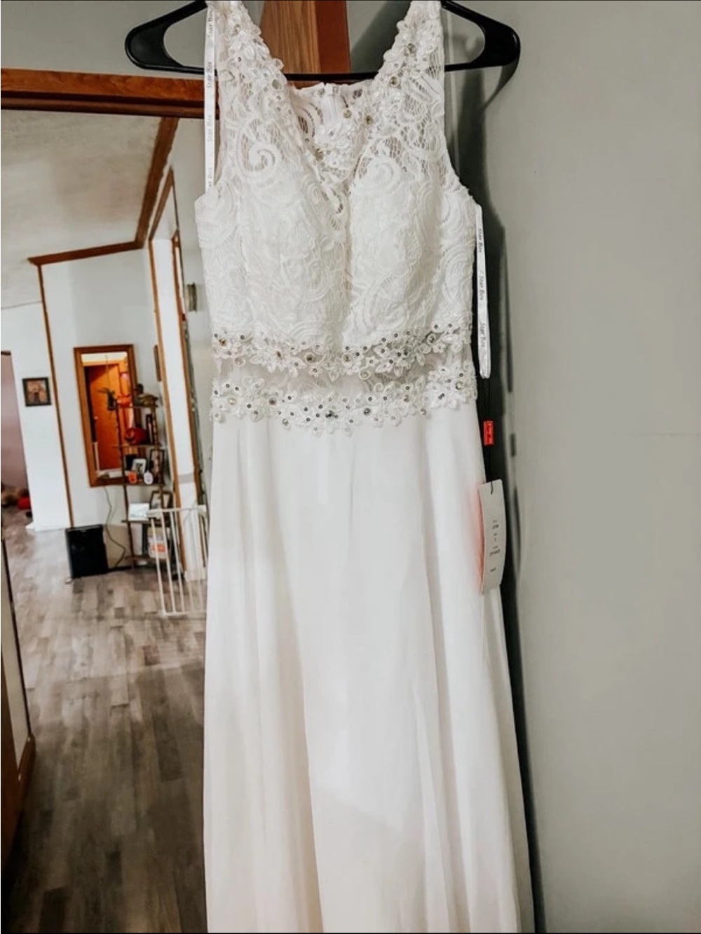 Star Box Lace Bodice Off-White wedding dress